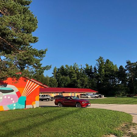 Top Notch Motel Wiarton Εξωτερικό φωτογραφία